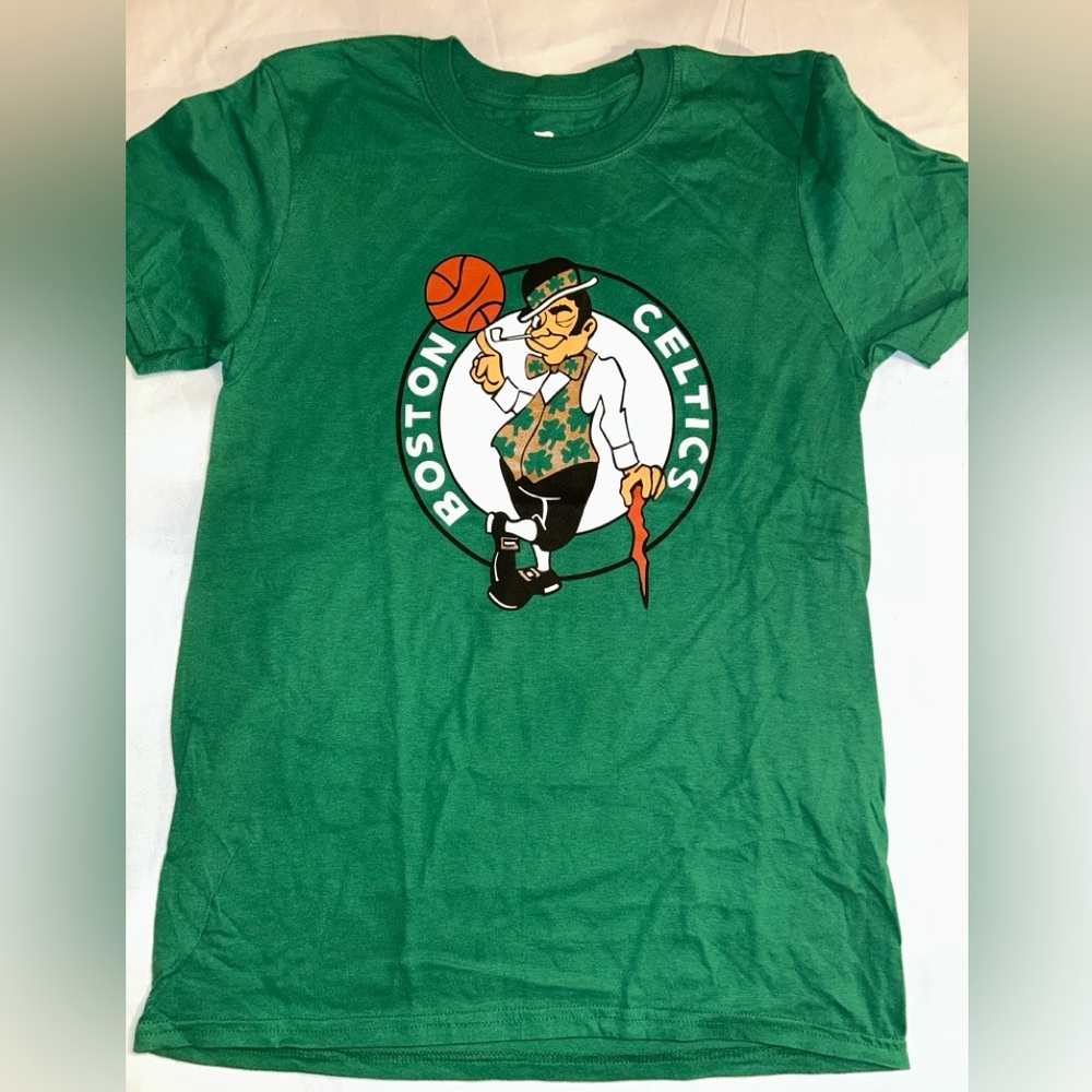 Boston Celtics Men’s Small Green Graphic Tee